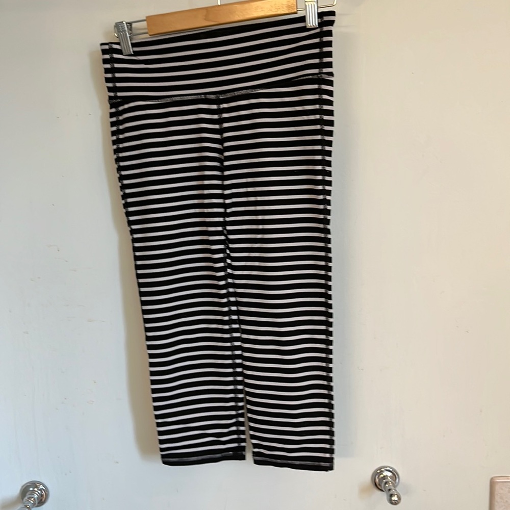 Athleta cropped leggings